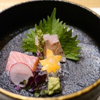 神戸牛 しゃぶしゃぶ おもき 離れ 銀座店 - カンパチとまぐろのお刺身