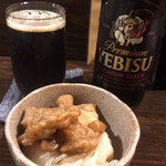 鶏's - 鶏's(エビスブラック、お通しのおでん)