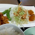 Kinran - 鶏の唐揚げ・豚大根・キャベツサラダの3点盛
