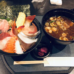 Marusa Suisan - 海鮮丼
