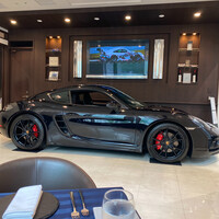 ザ モメンタム バイ ポルシェ - 