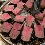 本格肉料理 丸小 - 