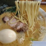Ramen Kirin - 麺アップ