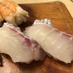 Uogashi Sushi - 「真鯛」120円×2