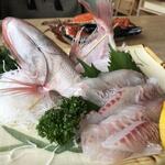 まるは食堂旅館 - 