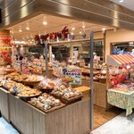 どんぐり - 【2020年09月】賑わう店内、個包装してコロナ対策もしっかりしてます。