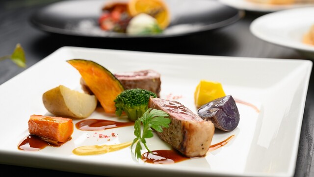 メインダイニングルーム - 富良野（フレンチ）の写真