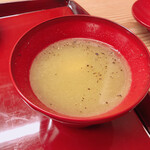 赤坂 菊乃井 - 留椀 〇 白菜すり流し 巻湯葉 黒胡椒　