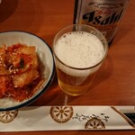焼肉のひがし田 - 白菜キムチとビール
