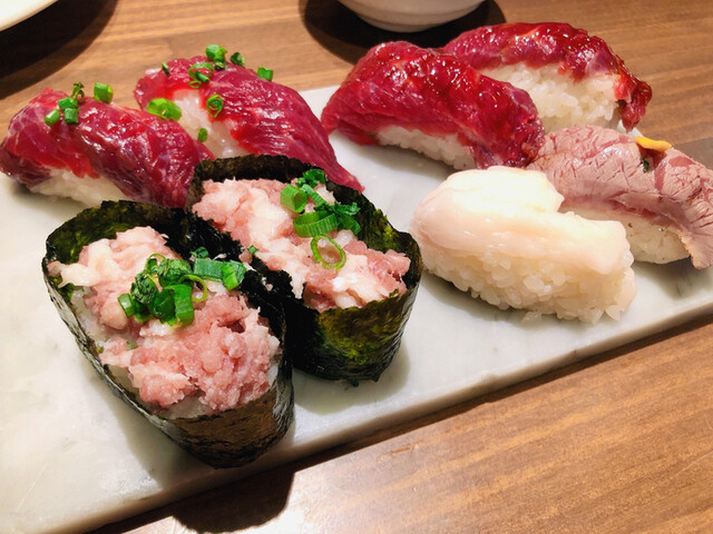 名古屋 名駅 肉寿司 名古屋 居酒屋 ネット予約可 食べログ