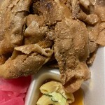 ナインフーズ - 焼肉（豚）だってなかなかの量です