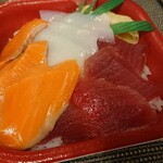 大漁丼家 - 三色丼 500円