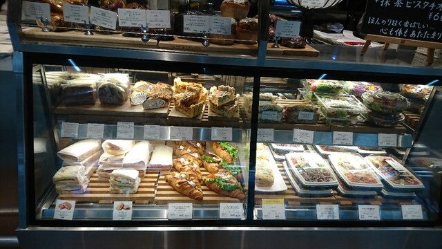 Dean Deluca Cafes 羽田 ディーン デルーカ 羽田空港第１ターミナル 東京モノレール カフェ 食べログ