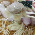 支那ソバ かづ屋 - もらった肉ワンタンリフト