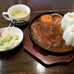 Rest Area JiZi - 料理写真:レギュラーバーグ200gセット（ライス追加）（税別1,030+250+100円）