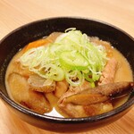 美味千成 - モツ煮込み