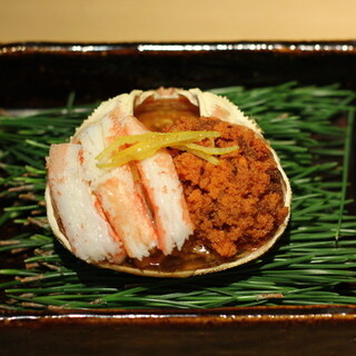11・12月限定、大人気”香箱蟹・三杯酢ジュレかけ”