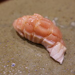 鮨匠 のむら - 芭蕉梶木の大トロ(開聞岳沖産、40kg)