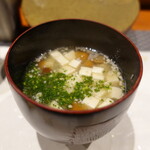 鮨匠 のむら - なめこと榎茸、豆腐&山芋のお味噌汁