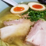 塩そば専門店 桑ばら - 秋刀魚香油の塩中華そば