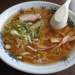 茶楽 - 醤油と塩のハーフラーメン  700円