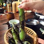 しょうわ - 大将が育てた立派な空豆