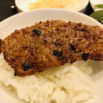 本場韓国焼肉 宋家 - 見事な肉をオンザライス