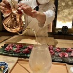 雪月花 銀座 - 汁物：44ヵ月最優秀田村牛を使ったコンソメスープ