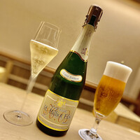 木山 - スパークリングワインで乾杯。