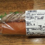 焼きたて工房 ハローズ大門店 - 合鴨ロースドッグ(オニオンソース添え)　(税抜)125円(2020.11.07)