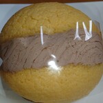 Isogo Monogatari - 生クリームメロンパン