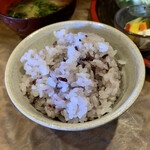 Shiyun Sai Ando Kafue - ふっくらとした五穀米。
      もっちりとした感じだった(^^)