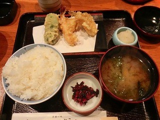 天ぷら つな八 - ランチ天ぷら定食