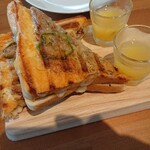 ヒュッゲカフェ グリーンシューツ - 