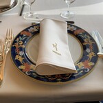 フレンチレストラン ミクニ サッポロ - ２０２０年１１月７日のテーブルセット