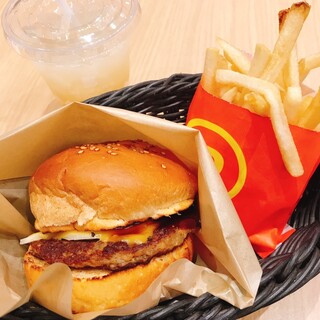 BECK'S COFFEE SHOP_0