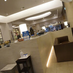 The Lobby Lounge - ここ