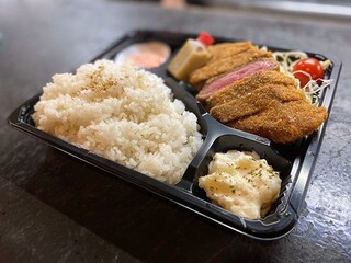 Oboroya - 牛カツ弁当(並)