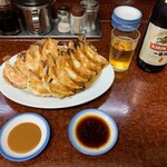 ミスター・ギョーザ - 餃子(６ケ)＋瓶ビール(中)