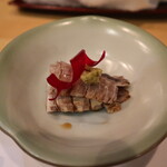 季節料理 よし野 - お通し（シャコ）