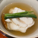 銀座 しのはら - 車海老の真丈とクエ、なめこ、かぶらのお椀