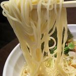 麺や 真登 - 22番極細ストレート麺