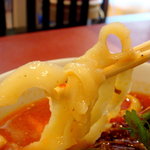 聚香閣 - 刀削麺の麺ですよ