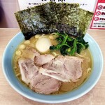 横濱ラーメン あさが家 - ラーメン770円。海苔増し150円。