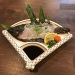 居酒屋ふらっと - カレイ薄造り ¥490