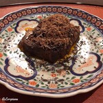 御料理 寺沢 - いわて牛ﾛｰｽの炭火焼 ﾄﾘｭﾌ掛け