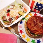 WORLD WIDE BURGER - 