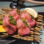 立食焼肉 一穂 - 