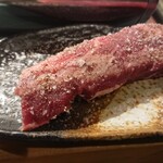 立食焼肉 一穂 - 