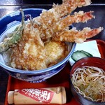 東家  - 我わんこは食さず特上天丼かな…